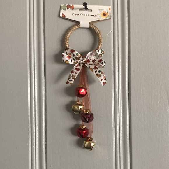 NWT Fall Harvest Theme Door Knob Hanger w/ Bells & Bow - Picture 7 of 10
